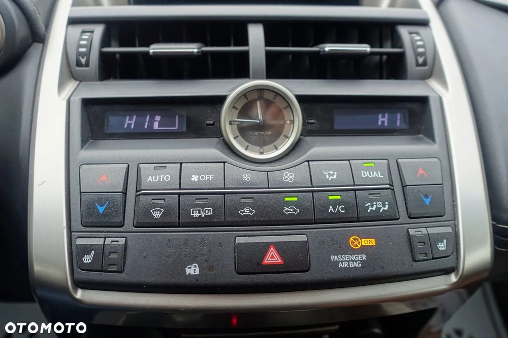 Lexus NX 300h Executive-Line - 25