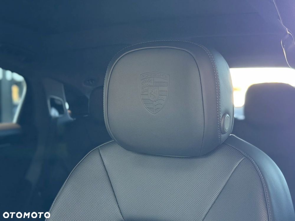 Porsche Cayenne E-Hybrid PHEV Black Edition - 22