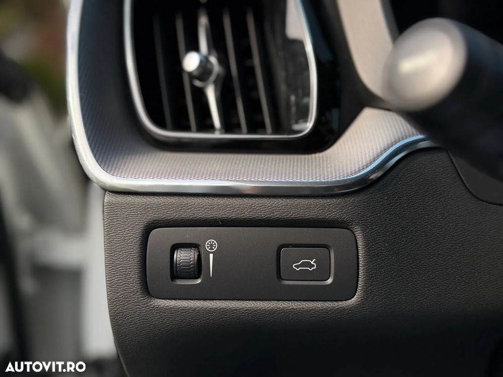 Volvo XC 60 T5 Geartronic RDesign - 23
