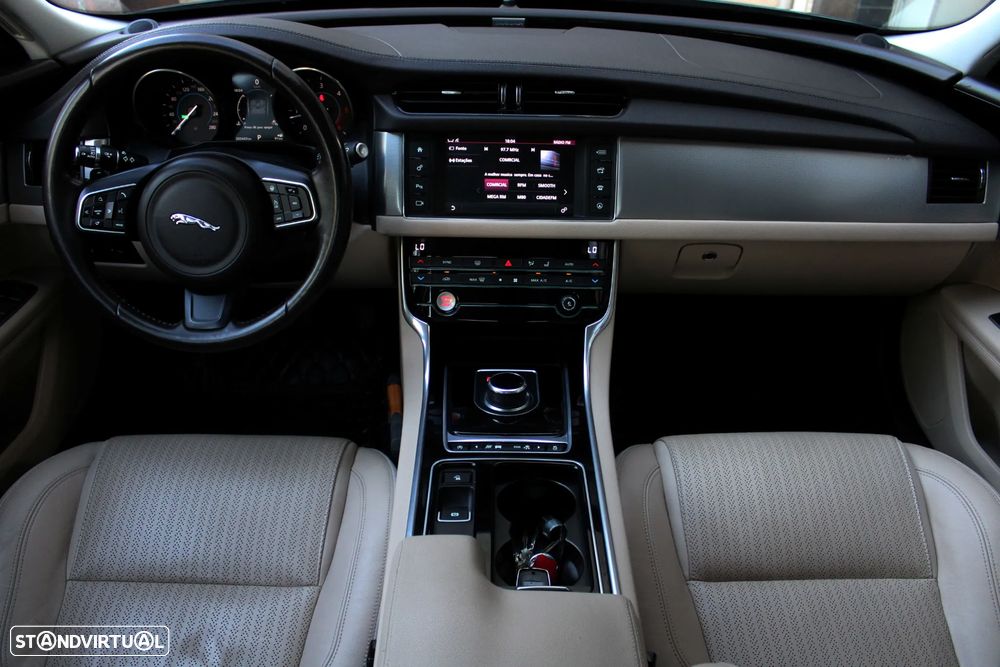 Jaguar XF 2.0 D Pure Aut. - 17