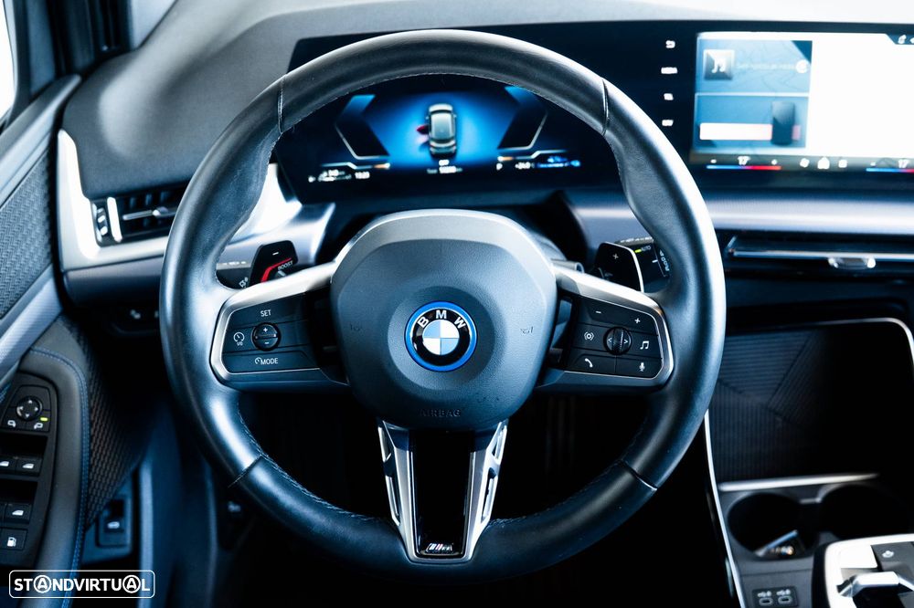 BMW 225xe Active Tourer - 14