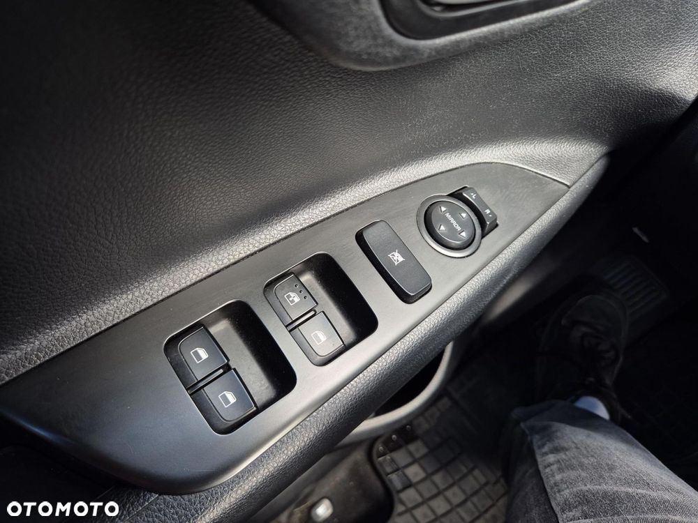 Kia Stonic 1.2 M - 23