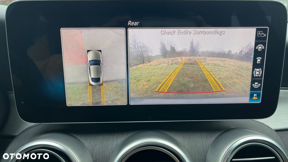 Mercedes-Benz Klasa C 300 4Matic 9G-TRONIC AMG Line Plus - 29