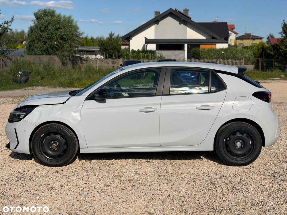 Opel Corsa 1.2 T Edition S&S - 8