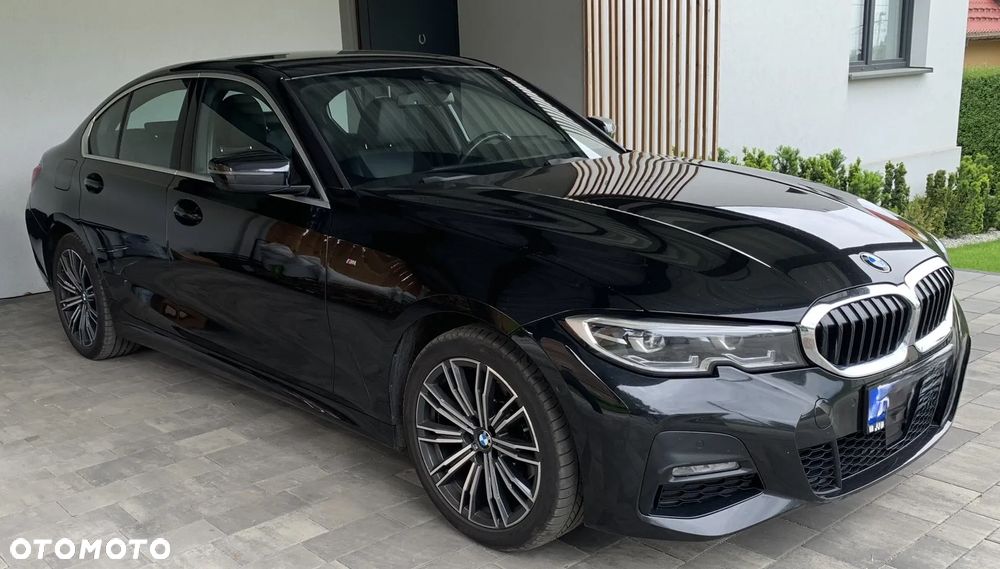 BMW Seria 3 320d xDrive M Sport - 4