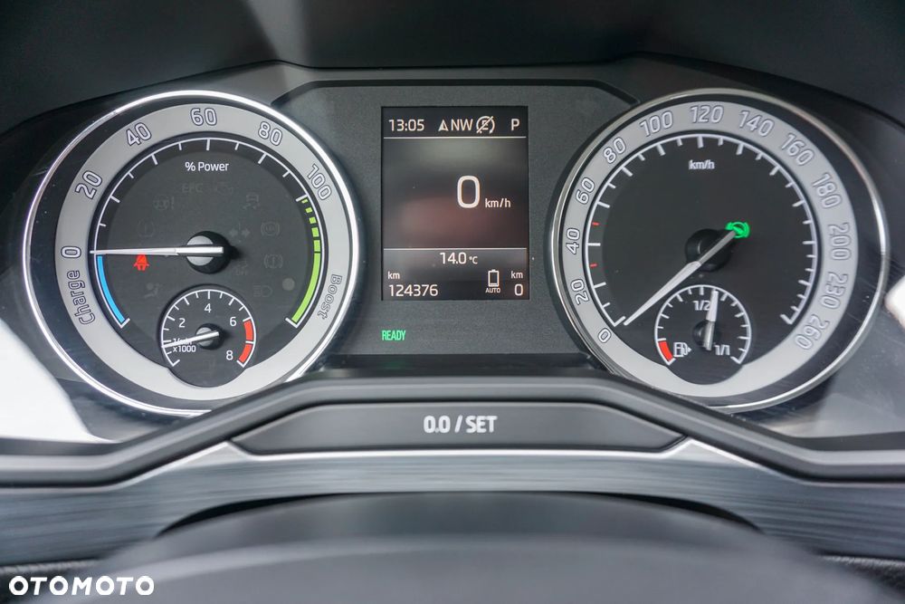 Skoda Superb 1.4 TSI Plug-In Hybrid Ambition DSG - 14