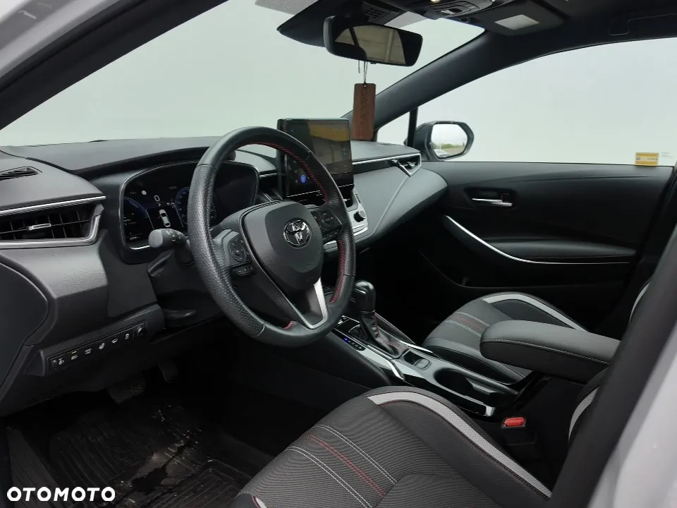 Toyota Corolla 1.8 Hybrid GR Sport - 11