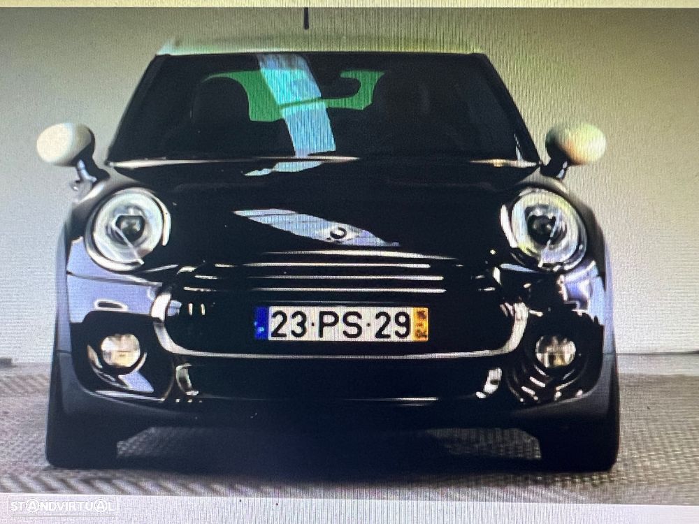 MINI 5 Portas Cooper D Auto - 2