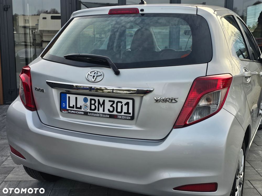 Toyota Yaris 1.33 Prestige - 27