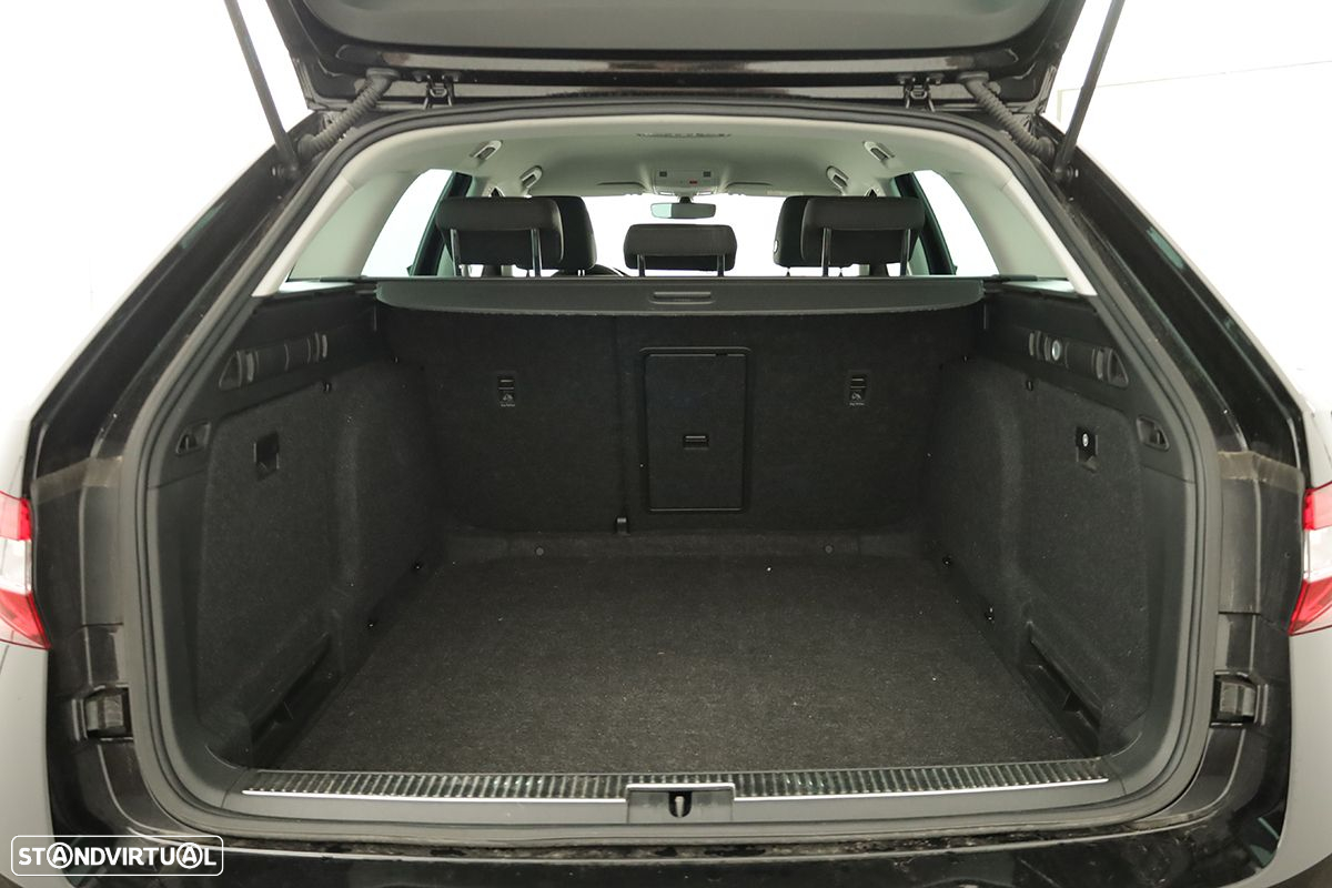 Skoda Superb Break 2.0 TDI Ambition DSG - 22