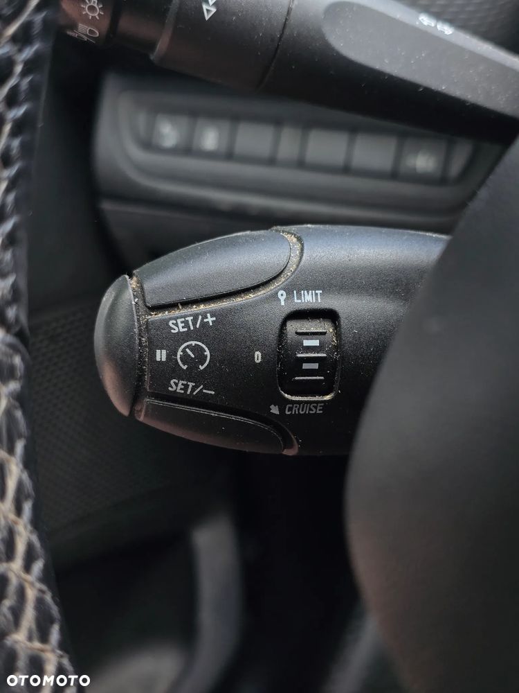 Peugeot 2008 1.6 VTi Allure - 31