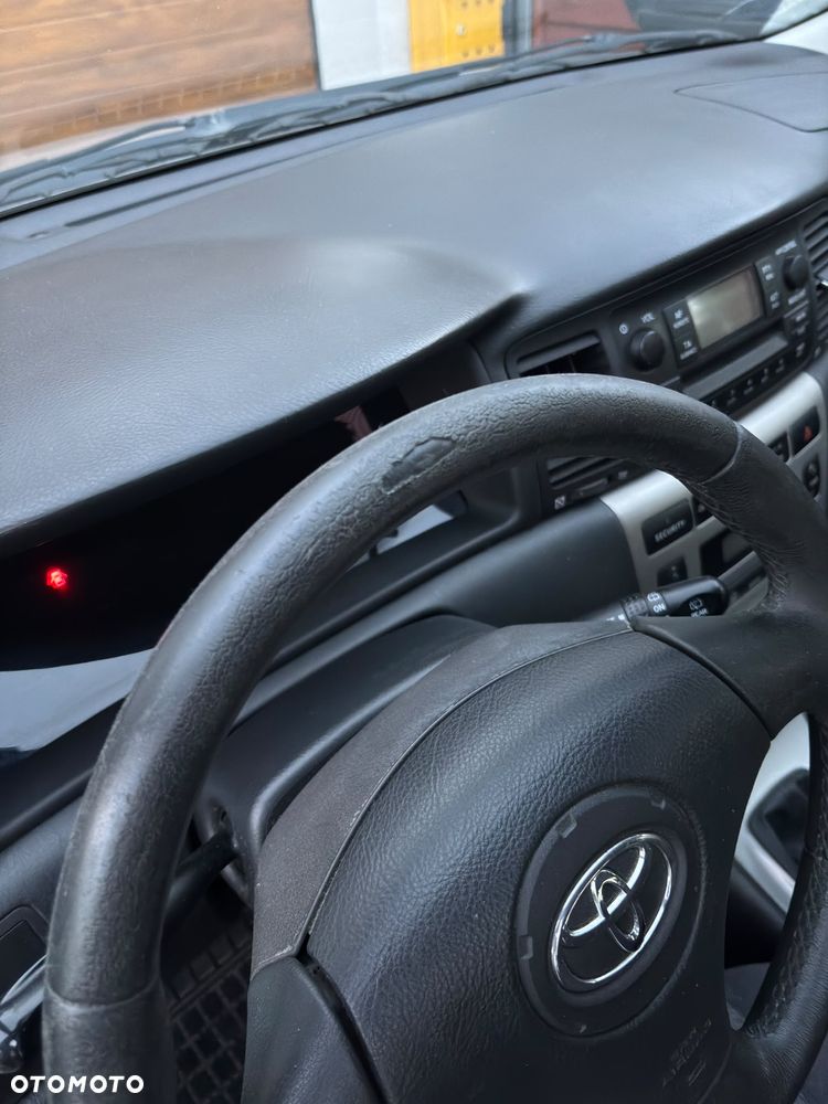 Toyota Corolla 2.0 D-4D Sol - 18