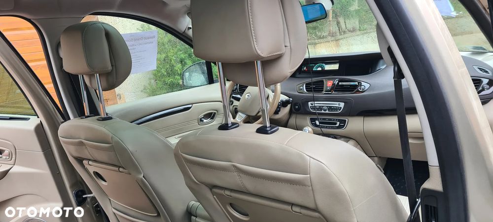 Renault Scenic 1.4 16V TCE Privilege - 9