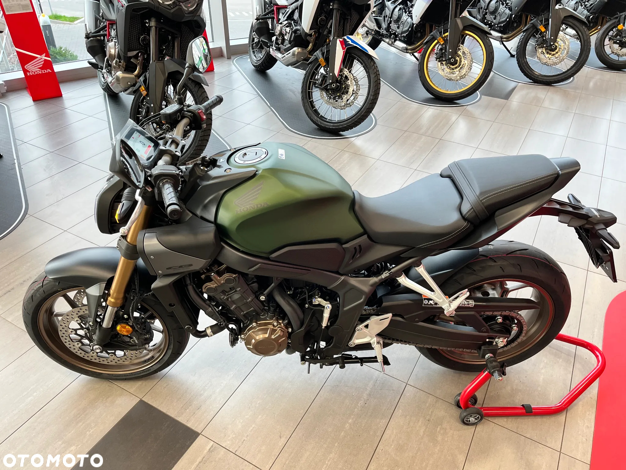Honda CB - 10
