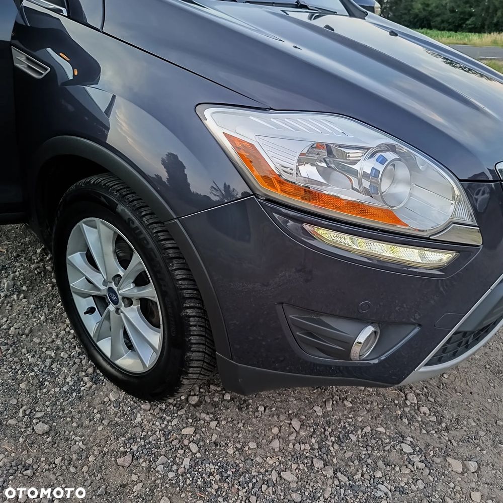 Ford Kuga 2.0 TDCi 2x4 Titanium - 17