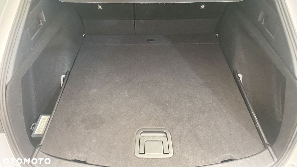 Toyota Corolla 1.8 Hybrid GPF Comfort - 13