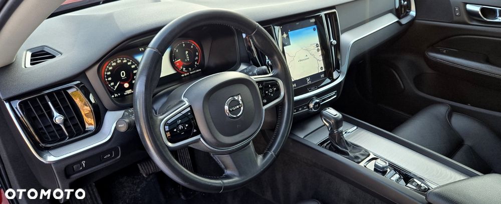 Volvo V60 Cross Country D4 AWD Geartronic Pro - 21