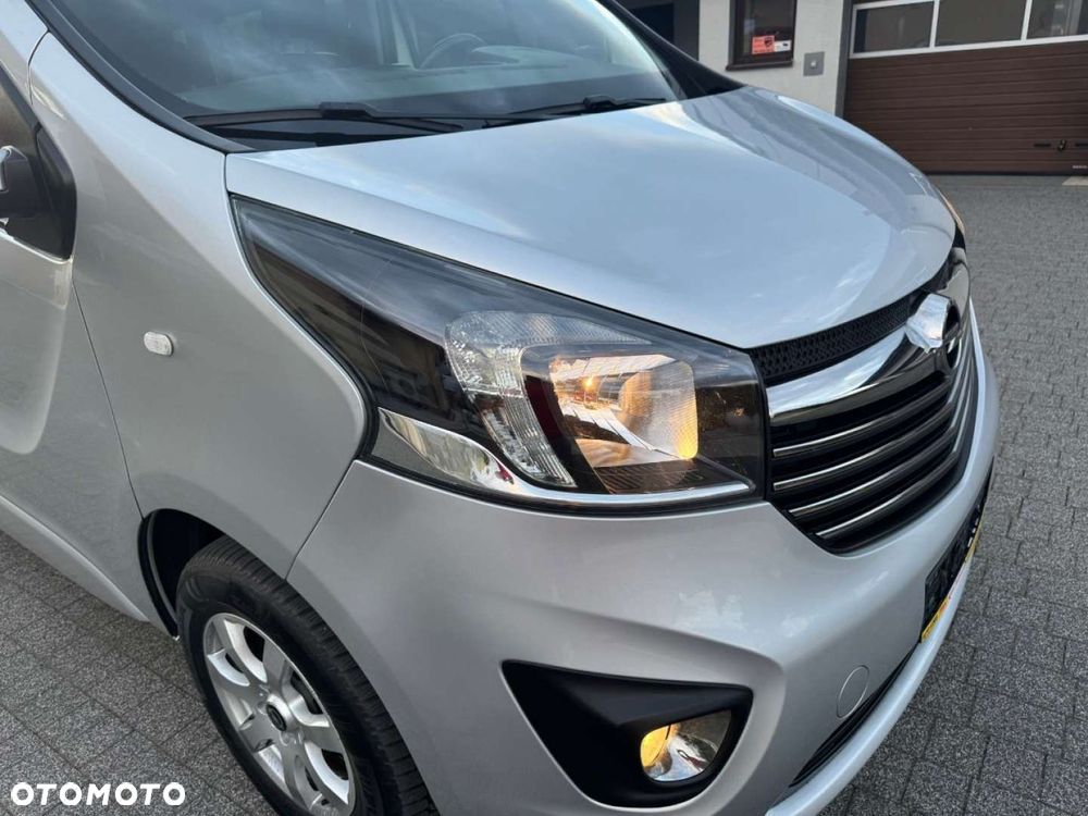Opel Vivaro - 19