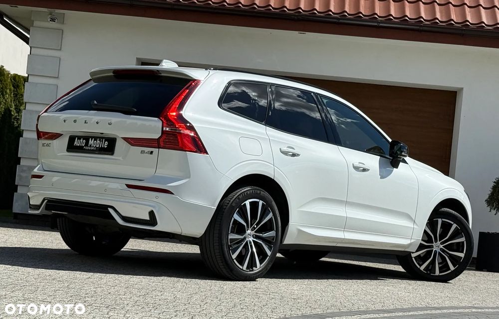 Volvo XC 60 B4 D AWD Plus Dark - 3