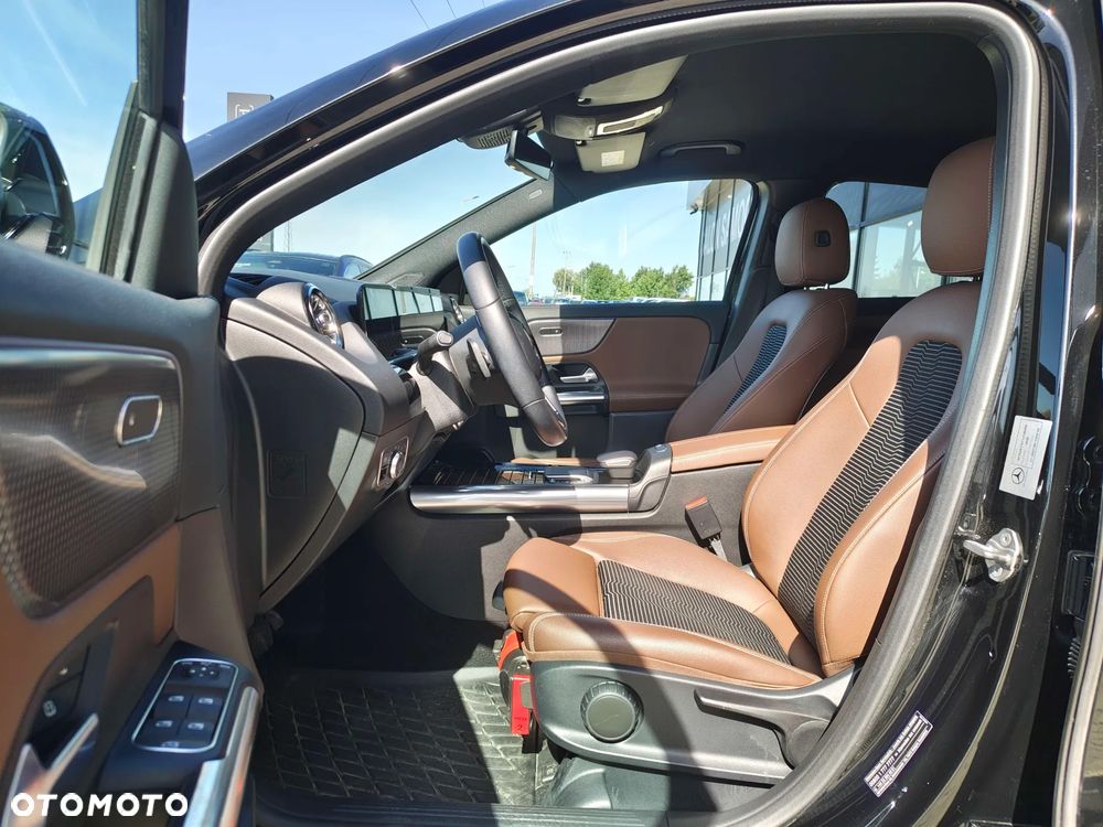 Mercedes-Benz GLA 200 Business Edition - 10