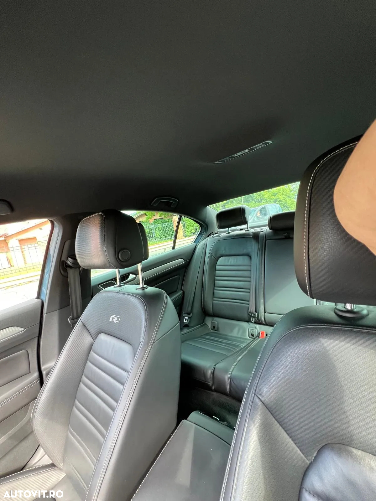 Volkswagen Passat 2.0 TDI DSG Highline - 9
