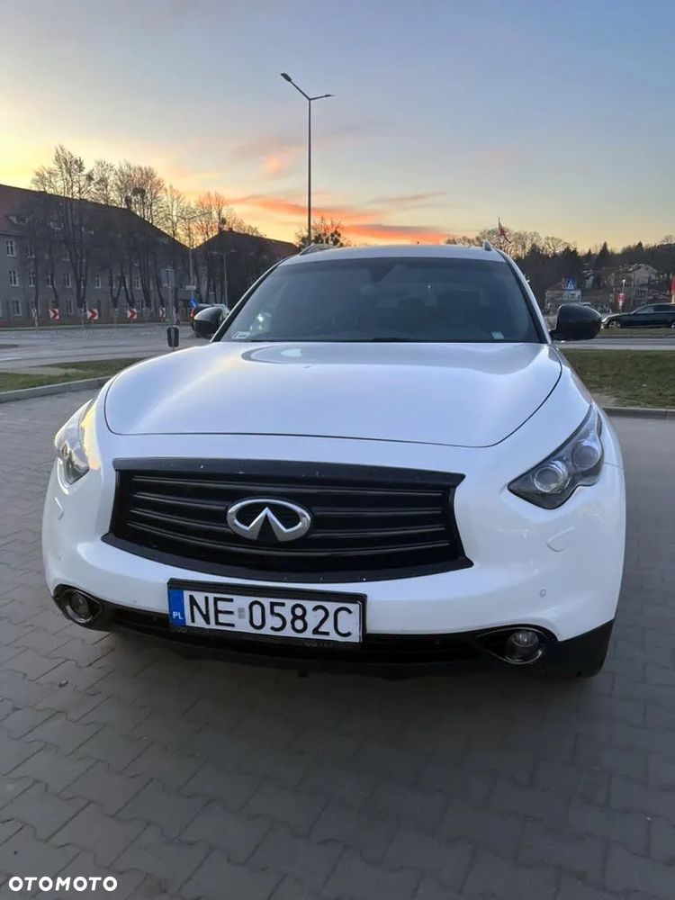 Infiniti Q70 3.0d S - 3