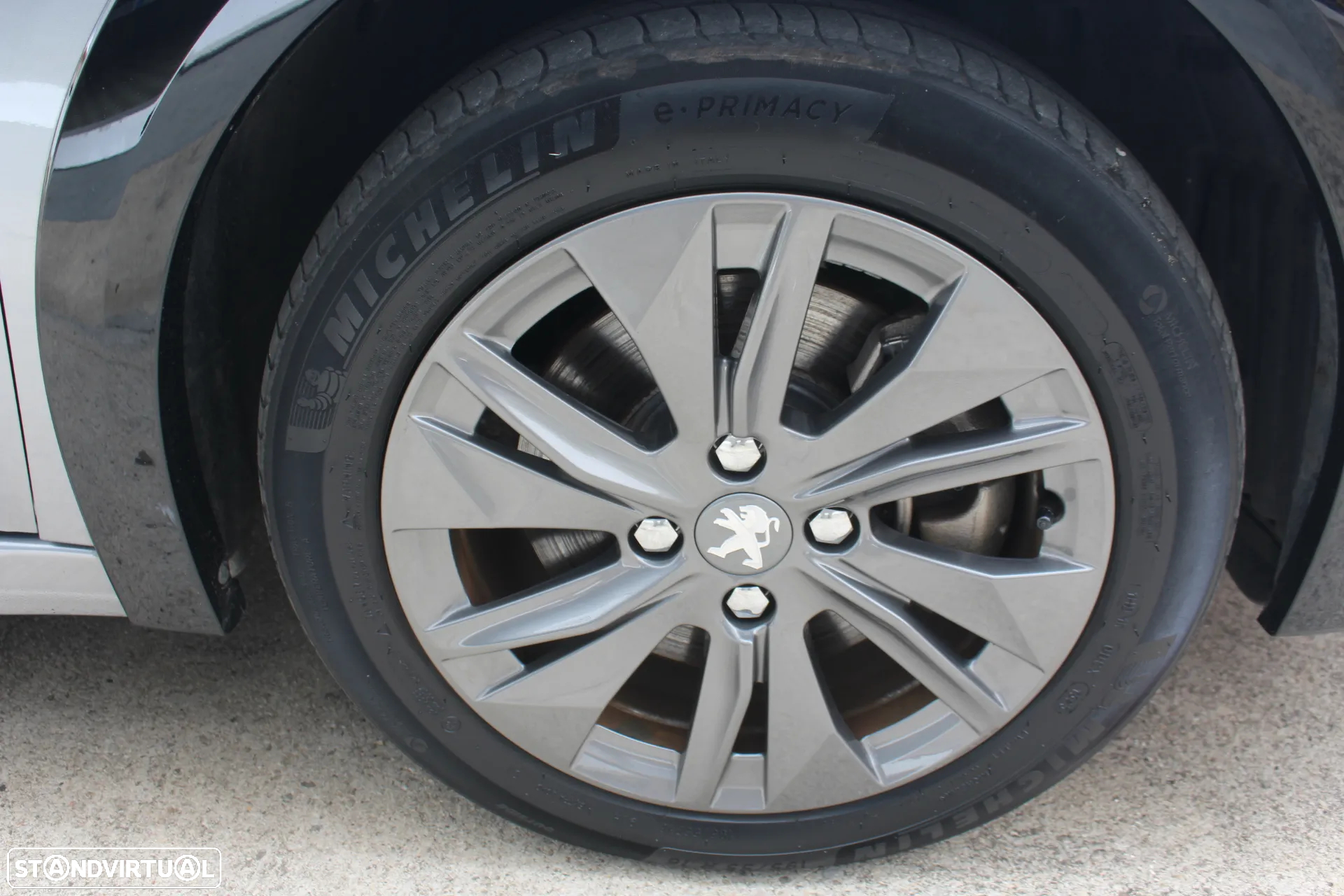 Peugeot e-208 50 kWh Allure - 36