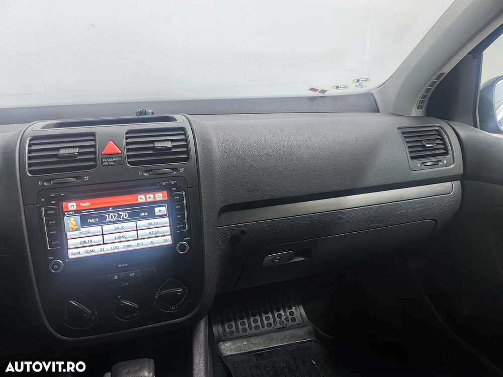 Volkswagen Golf 1.6 Automatik - 24