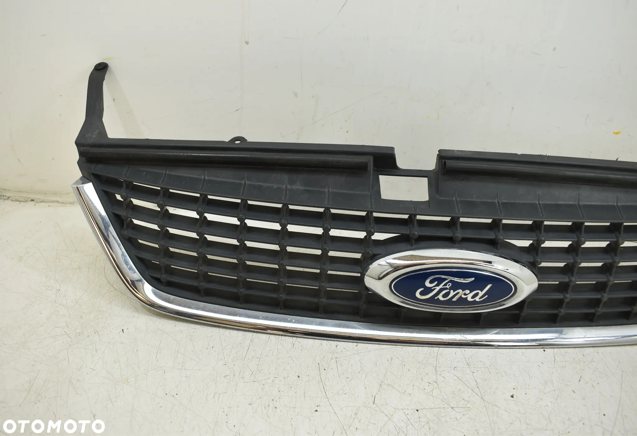 GRILL ATRAPA CHŁODNICY FORD MONDEO MK4 1.8TDCI 7S71-8200-D - 2