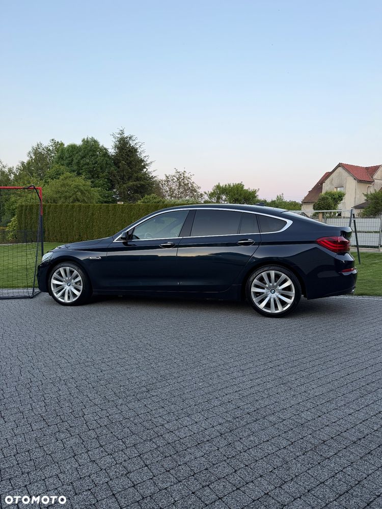 BMW 5GT 535d xDrive Tursimo Modern Line - 2