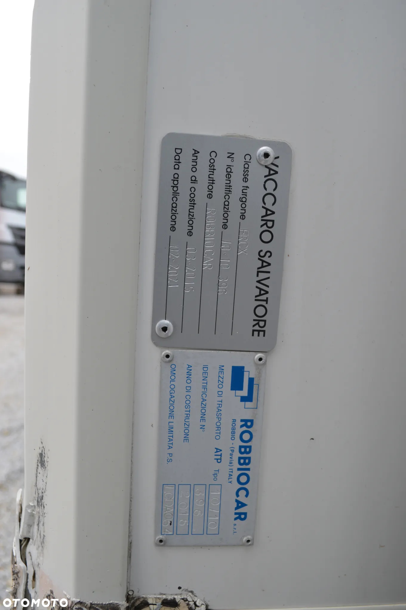 Iveco DAILY 60C15 CHŁODNIA+WINDA+DRZWI BOCZNE I TYLNE MROŹNIA IZOTERMA - 12