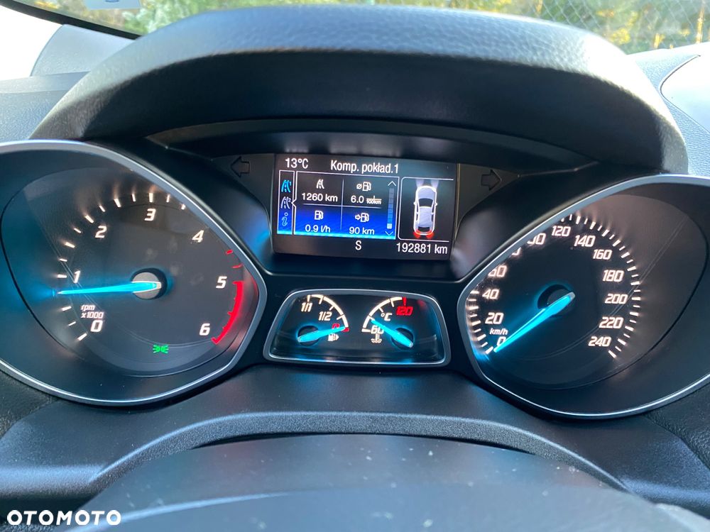 Ford Kuga 2.0 TDCi 2x4 Titanium - 25