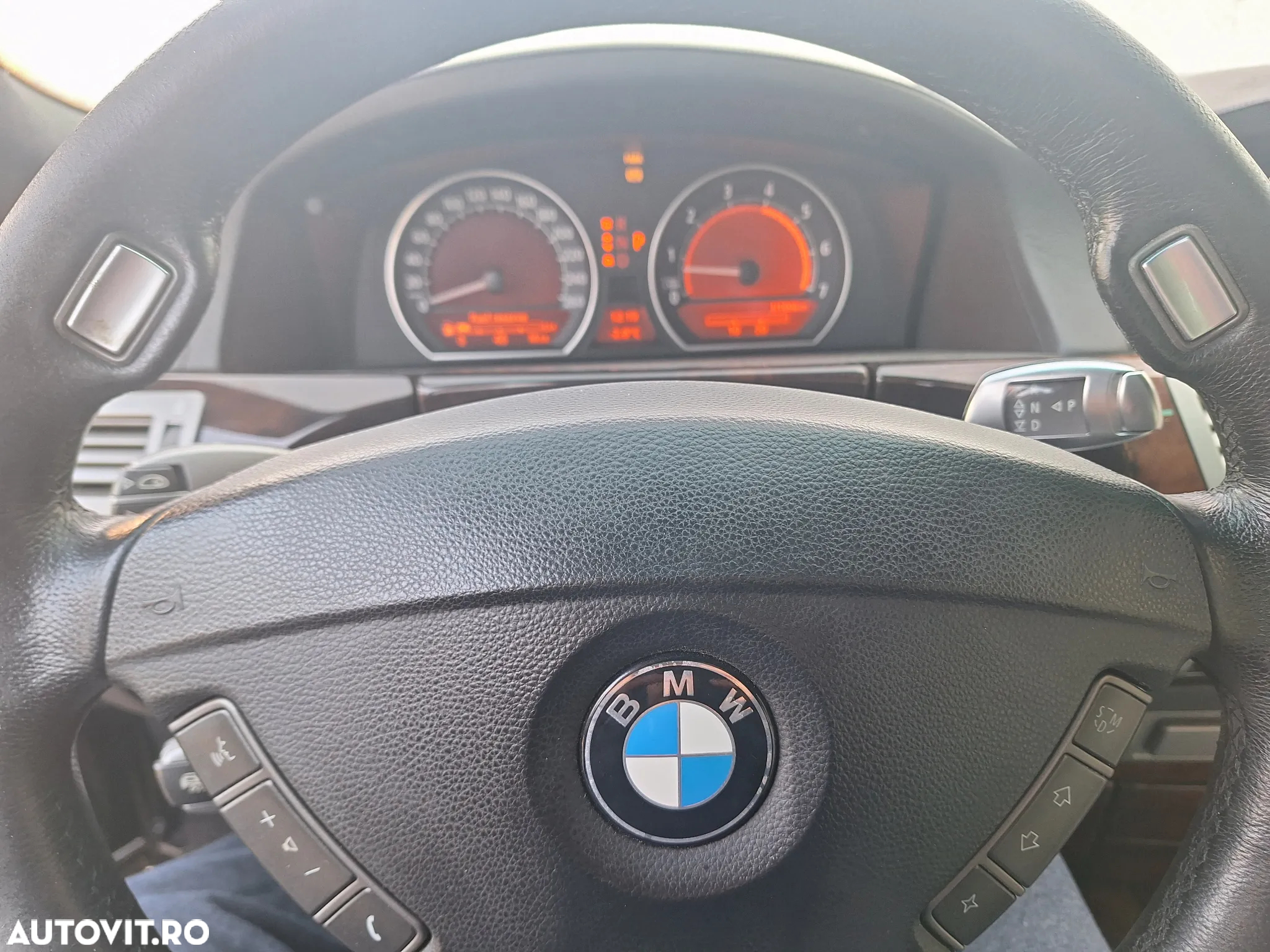 BMW Seria 7 760i A - 9