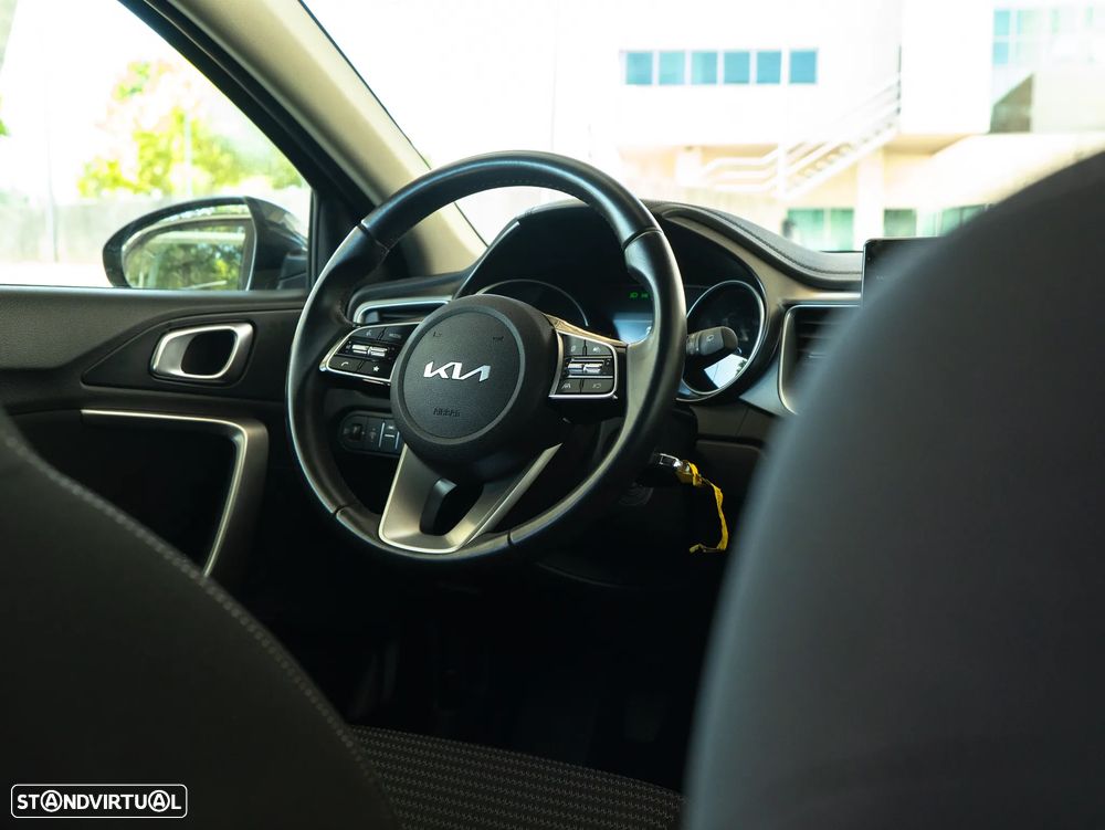 Kia XCeed - 19
