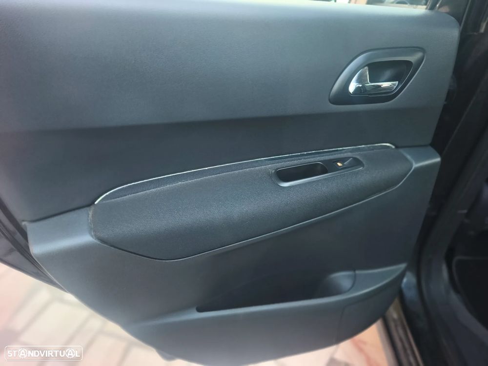 Peugeot 3008 1.6 e-HDi Allure CMP6 - 23