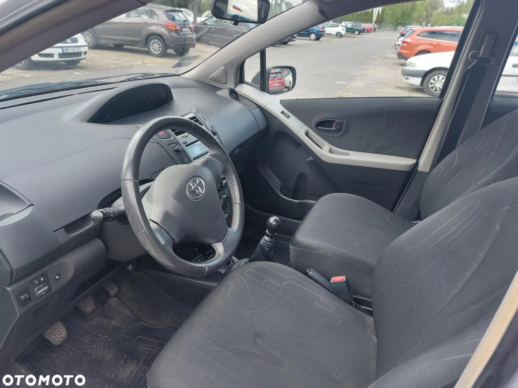 Toyota Yaris - 7
