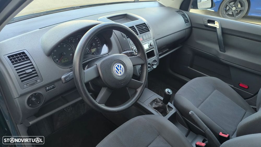 VW Polo 1.2 Confortline - 29