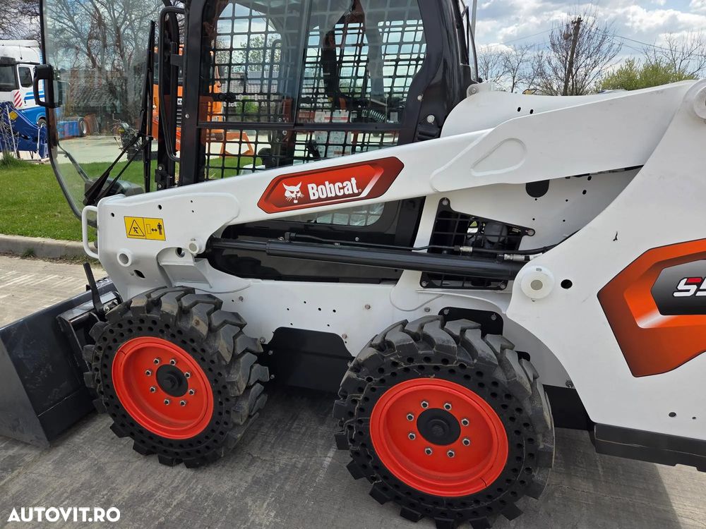 Bobcat S510, NOU 2025, ridica 810kg la 2,7t, ANVELOPE PLINE, Aer conditionat, usa cabina, motor Kubota 50CP, sist hidraulic suplimentar, cupa 1mc, furci, posibilitate leasing 5 ani-PROMOTIE 41.900 EUR+Tva - 33