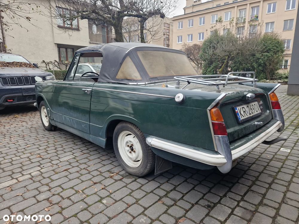 Triumph Inny - 4
