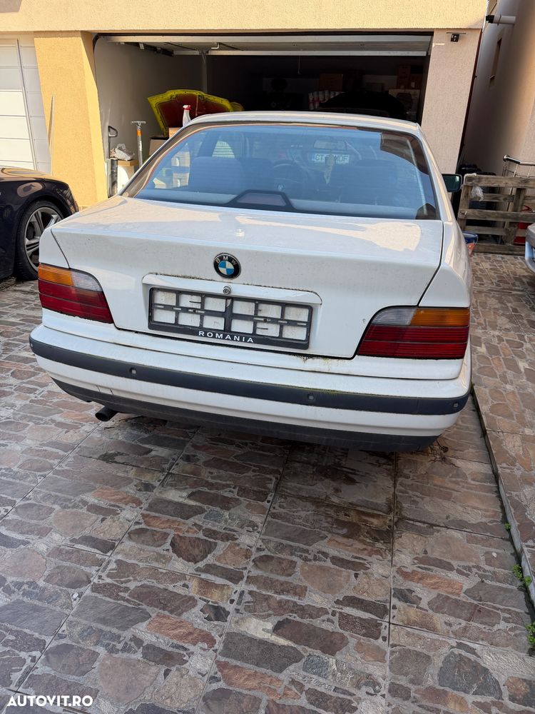 BMW 3 Series 1995 — imagine 3