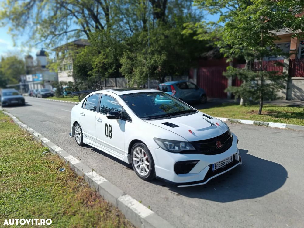 Honda Civic 1.8 S - 14