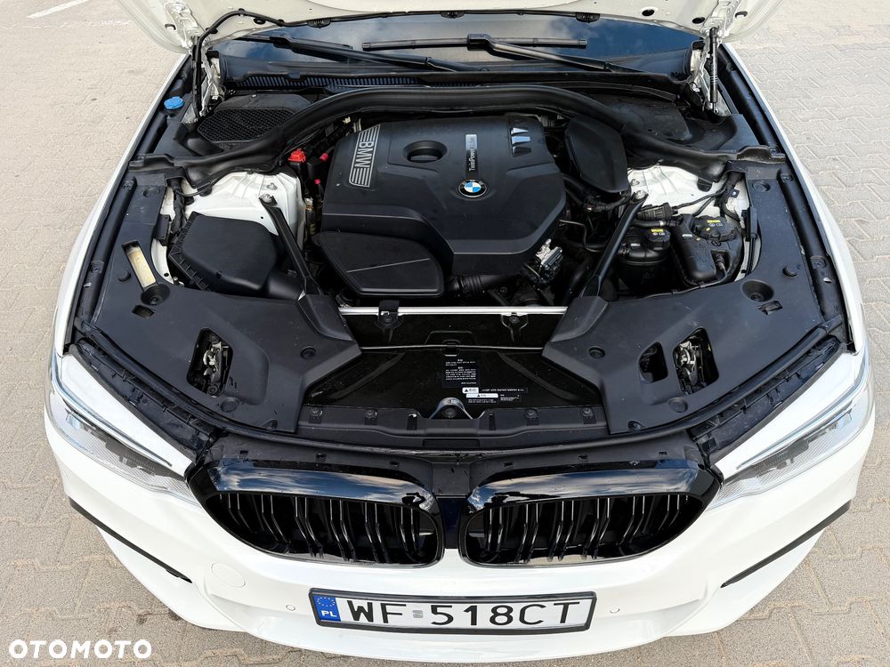 BMW Seria 5 530i xDrive M Sport sport - 22