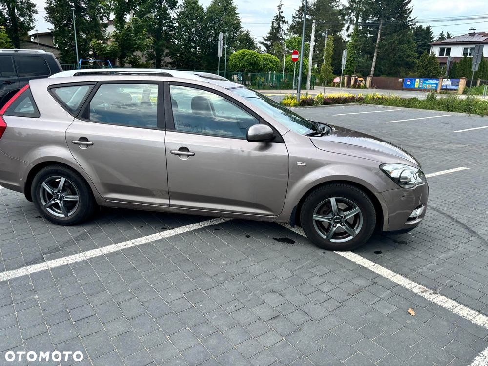 Kia Ceed 1.6 Comfort - 33