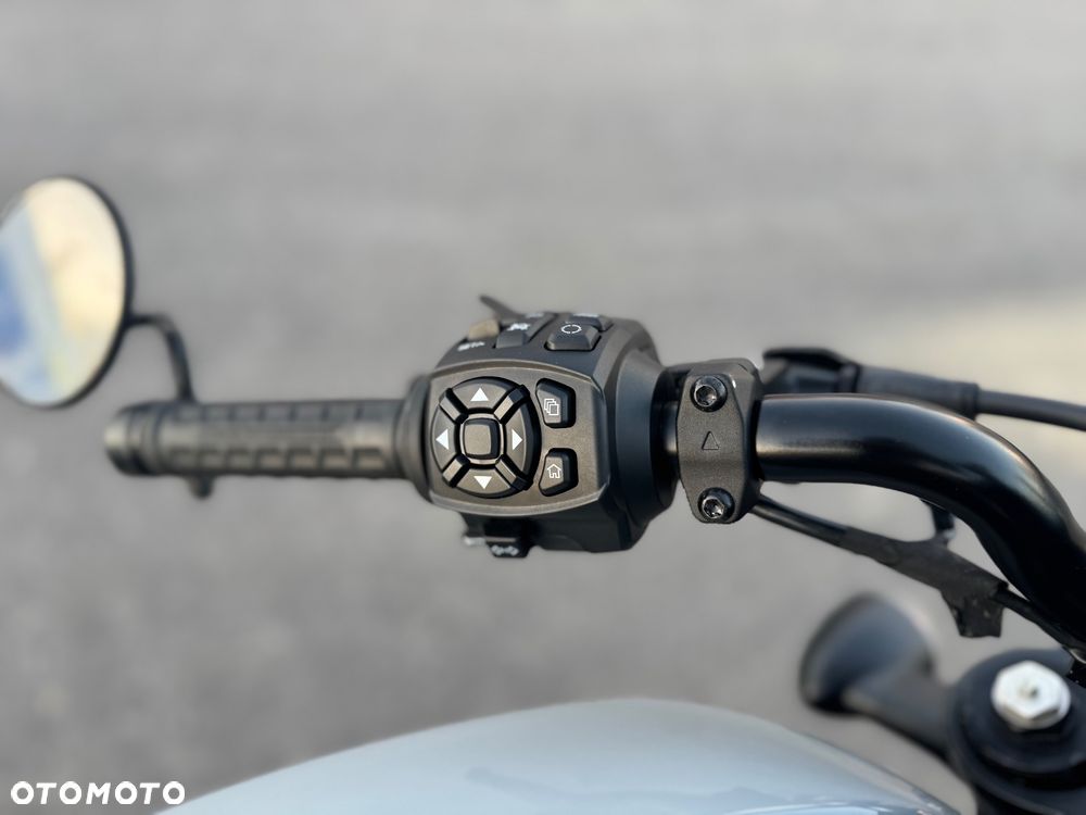 Harley-Davidson Sportster - 16