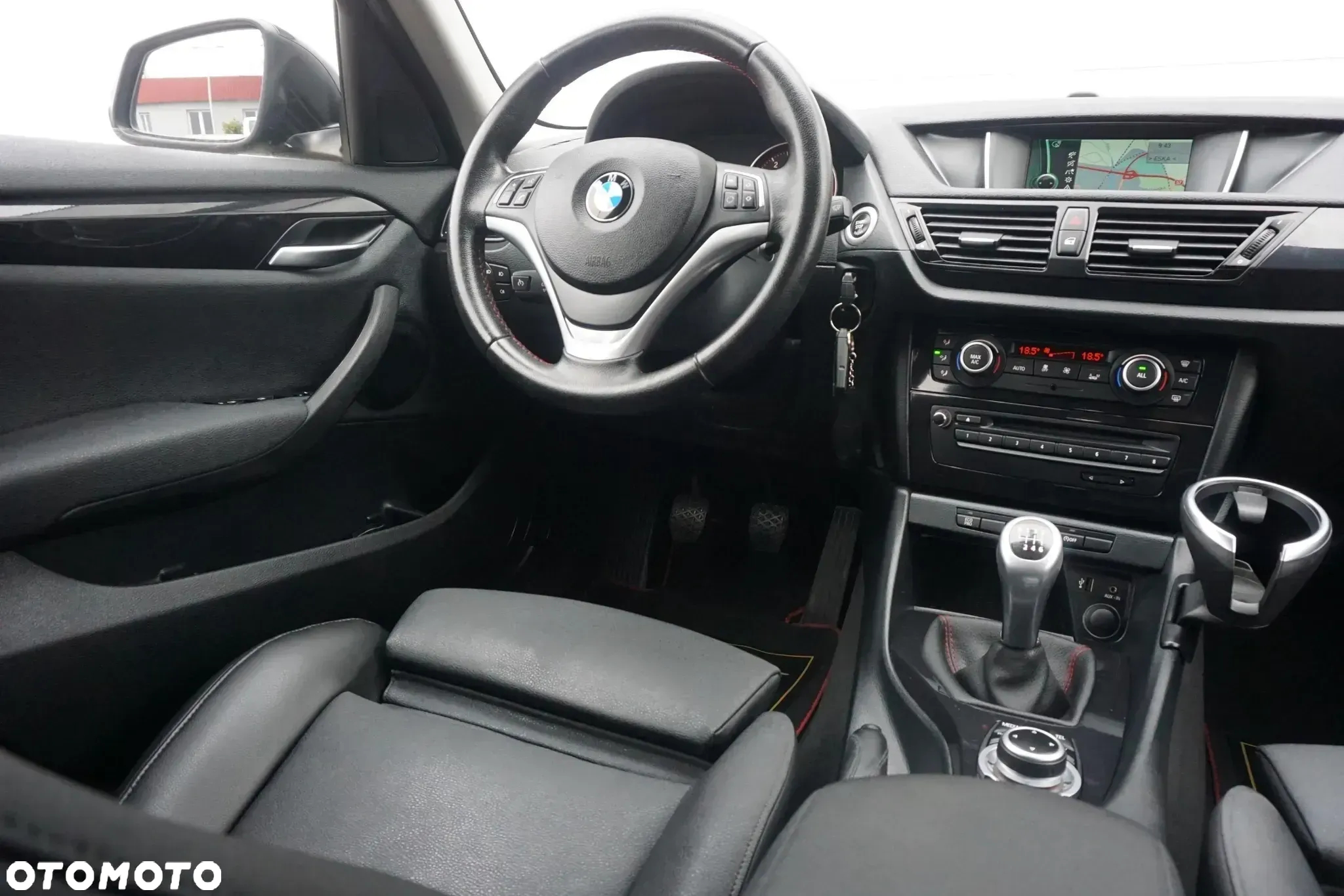 BMW X1 - 24