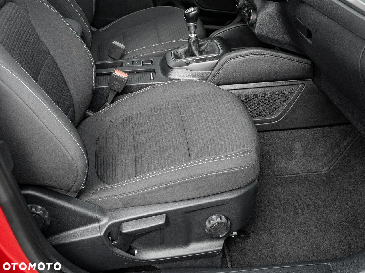 Ford Kuga 1.5 EcoBoost FWD Titanium - 31