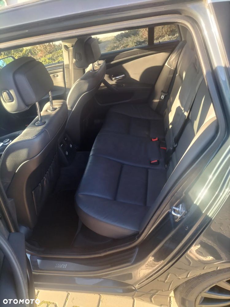 BMW Seria 5 525i Edition Sport - 9