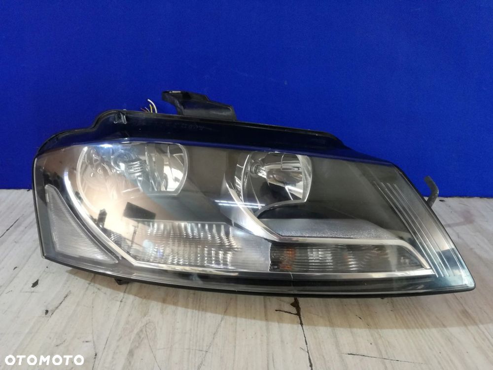 Audi A3 8P Lift 08/12 lampa reflektor przód prawa Anglik - 1