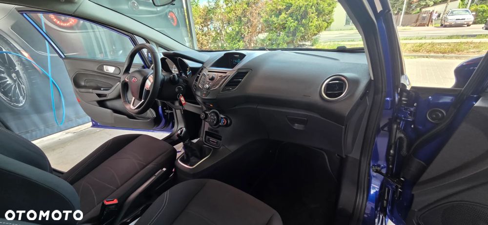 Ford Fiesta 1.0 Gold X EU6 - 32