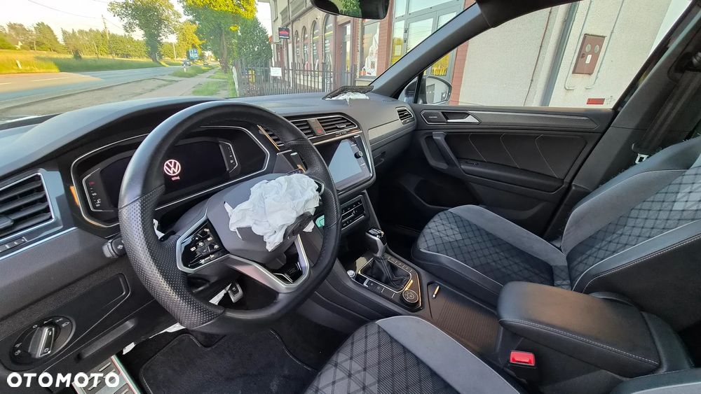 Volkswagen Tiguan 2.0 TDI SCR 4Mot R-Line DSG - 11